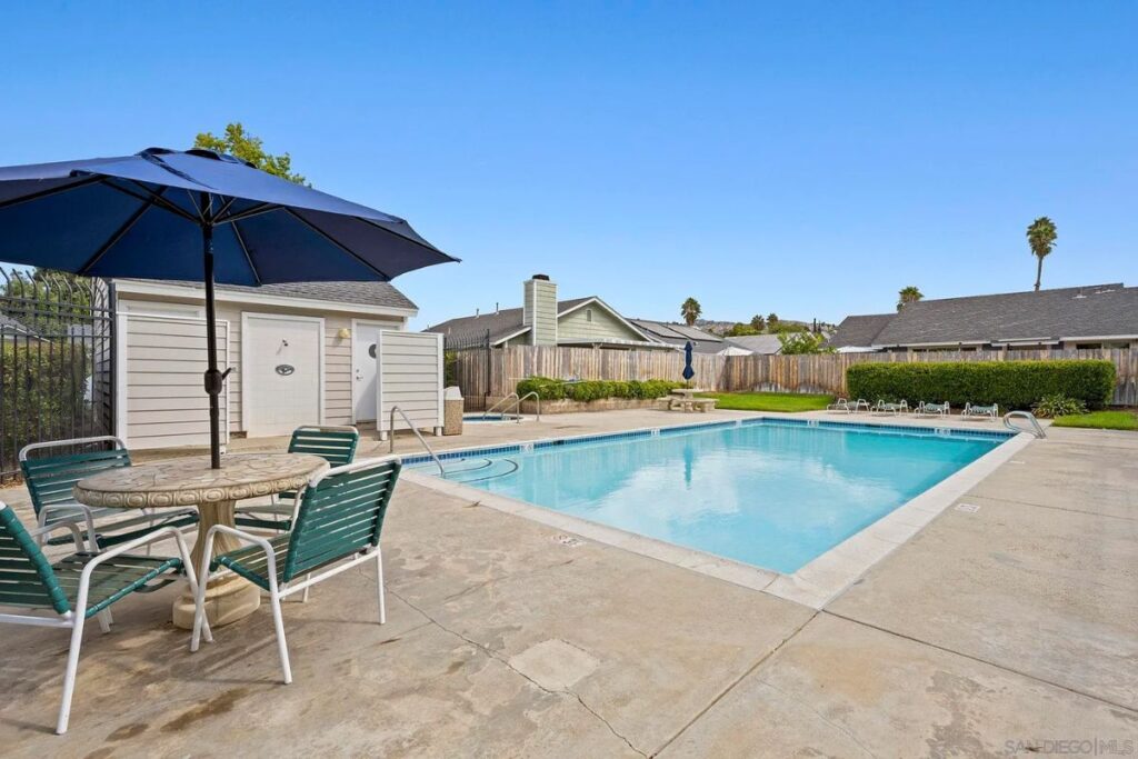 0476 16678129 house plan zillow smallhometours.com 14