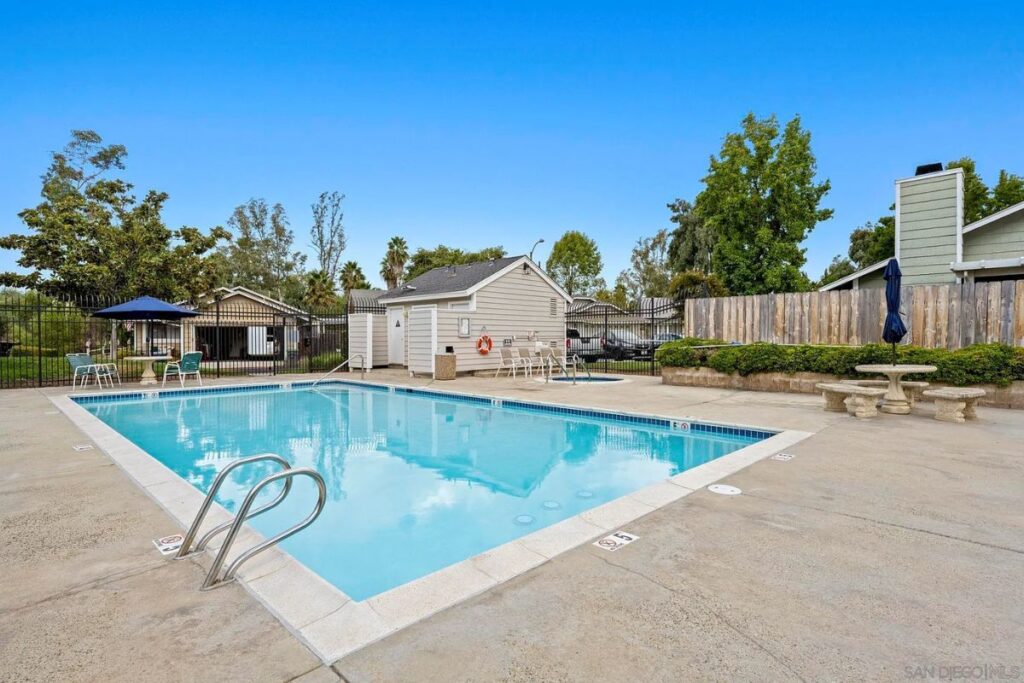 0476 16678129 house plan zillow smallhometours.com 15