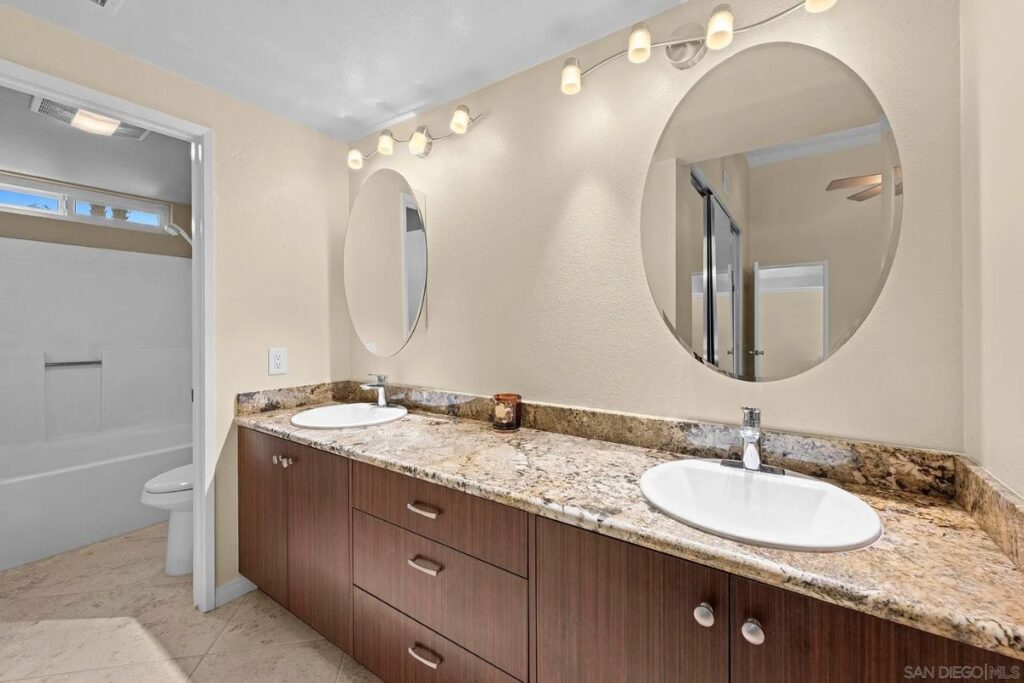 0476 16678129 house plan zillow smallhometours.com 4