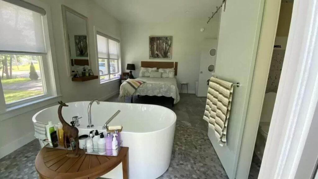 0490 680447VR country home architectural designs smallhometours.com 2
