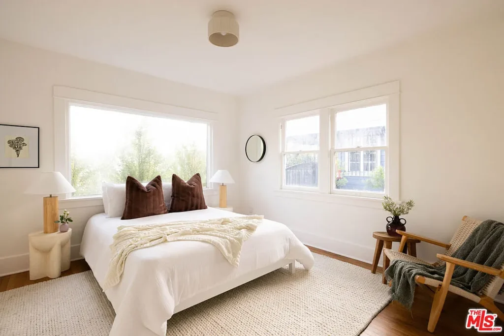 0498 20574125 bungalow houseplan zillow smallhometours.com 10