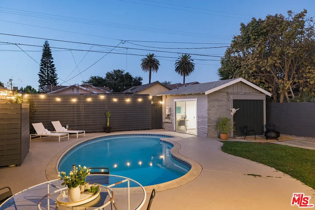 0498 20574125 bungalow houseplan zillow smallhometours.com 3