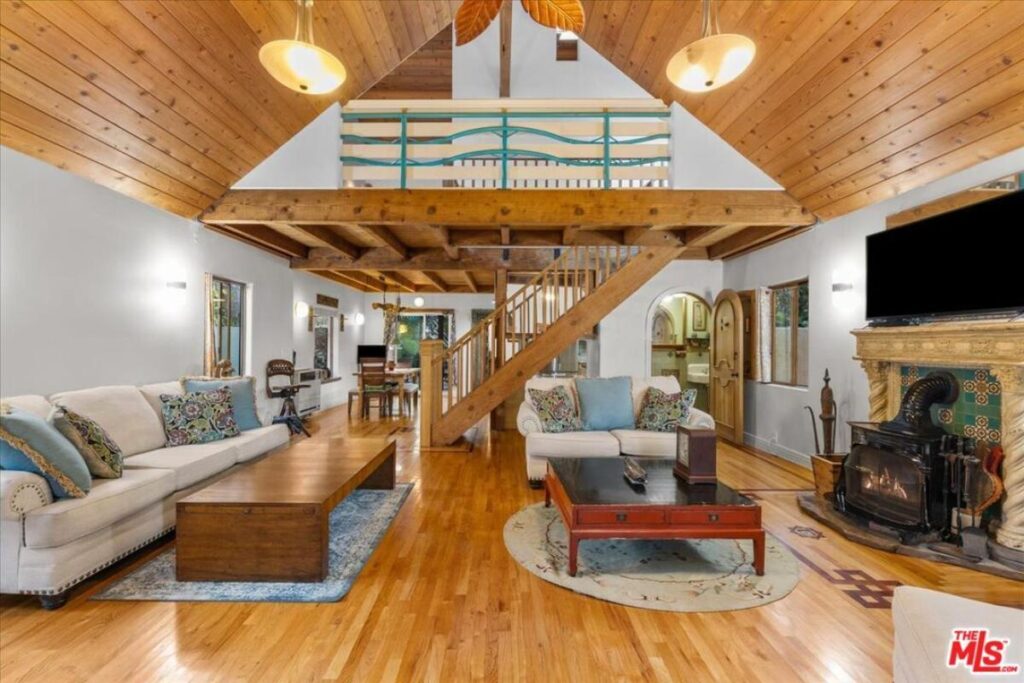 0501 6742859 House Plan Redfin smallhometours.com 15