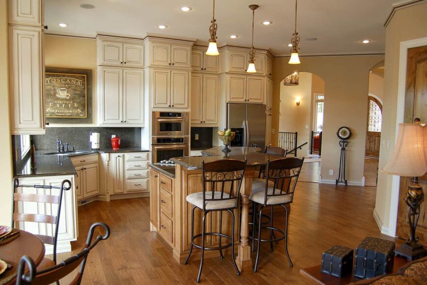 0505 2 bedroom tuscan style single story ranch smallhometours.com 7