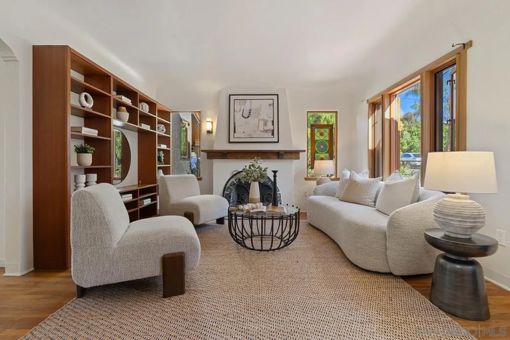 0511 16952859 adobe houseplan zillow smallhometours.com 12