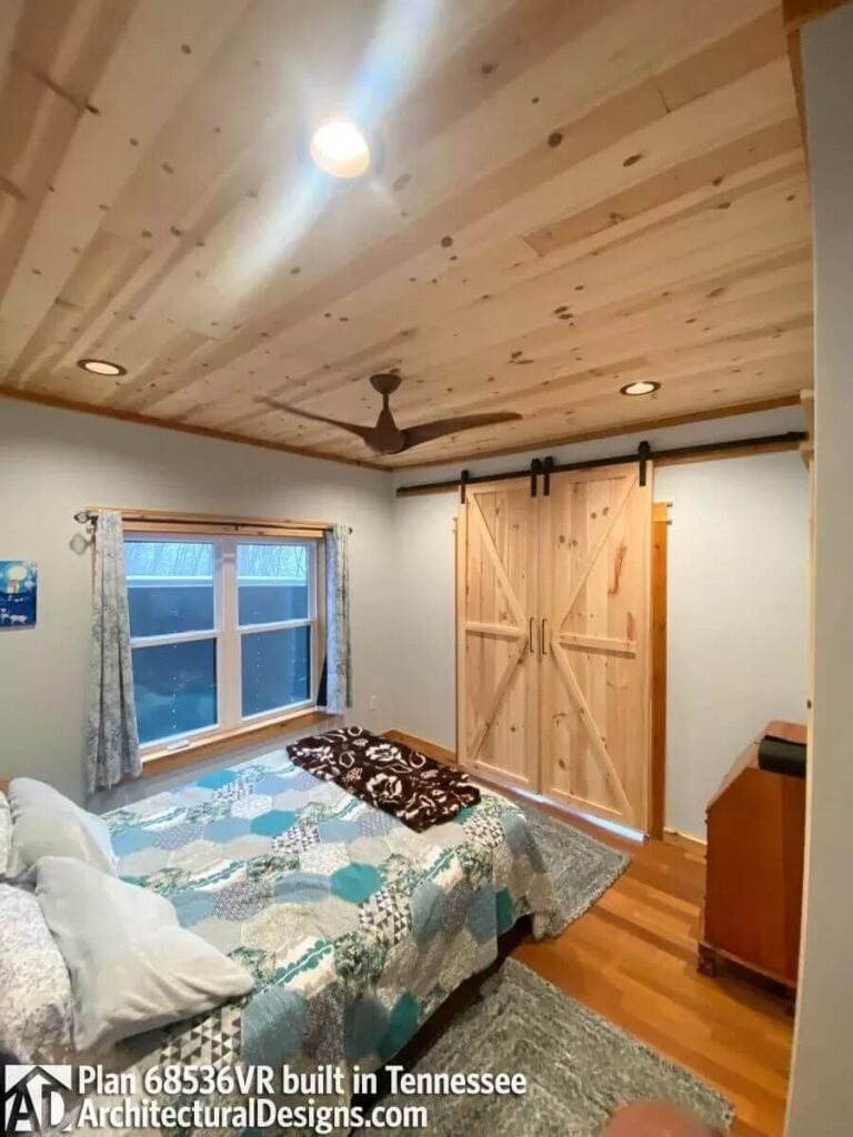 0543 68536VR country home architectural designs smallhometours.com 4