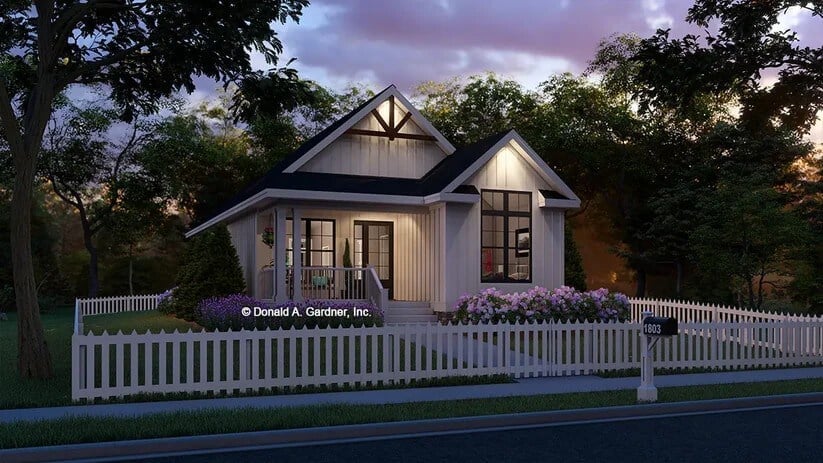 0554 1803 timothy tiny modern farmhouse don gardner smallhometours.com 4
