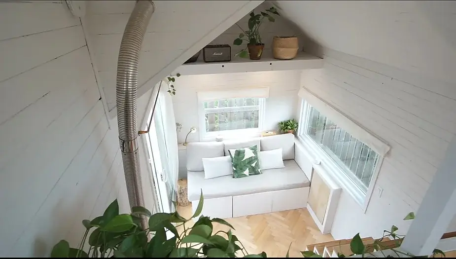 0242 Tour this spacious DIY tiny house with transforming furniture exploring alternatives smallhometours.com 1