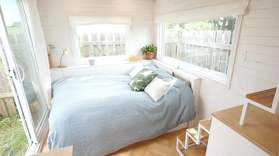 0242 Tour this spacious DIY tiny house with transforming furniture exploring alternatives smallhometours.com 7