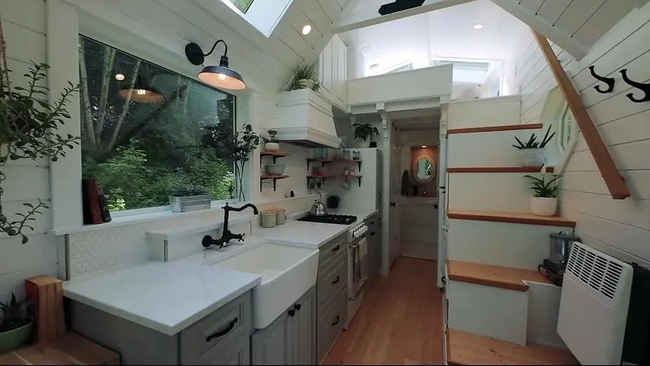 0246 Couple downsize their big house to a tiny house smallhometours.com 1