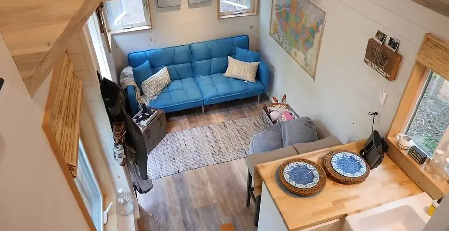 0254 Magnificent tiny house for a vivacious retired cop smallhometours.com 2