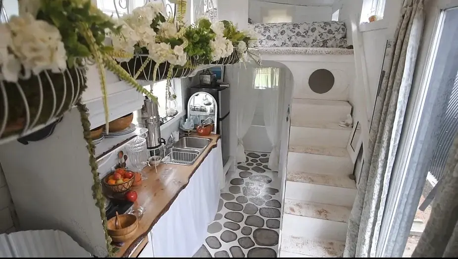 0255 Mykonos island into a tiny house smallhometours.com 5