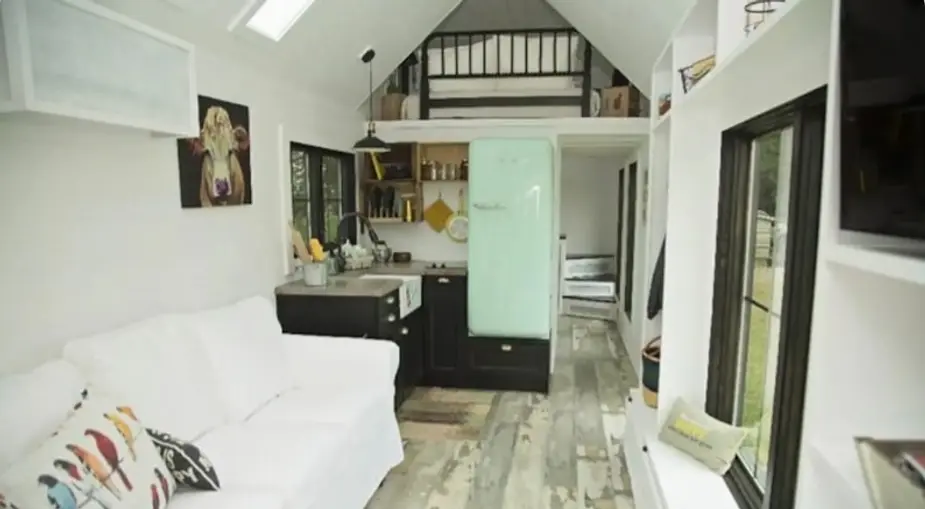 0278 Family builds amazing 36 tiny house and beautiful with a whooping 3 bedrooms smallhometours.com 5