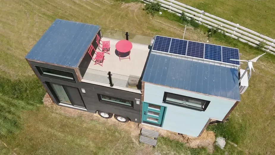 0282 24 ft tiny house on wheels with a rooftop XL kitchen smallhometours.com 4