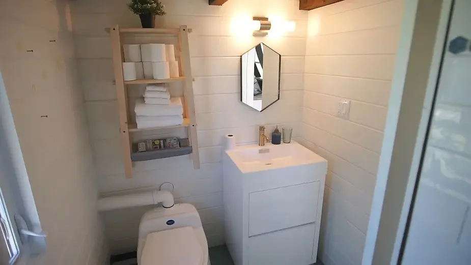 0282 24 ft tiny house on wheels with a rooftop XL kitchen smallhometours.com 9