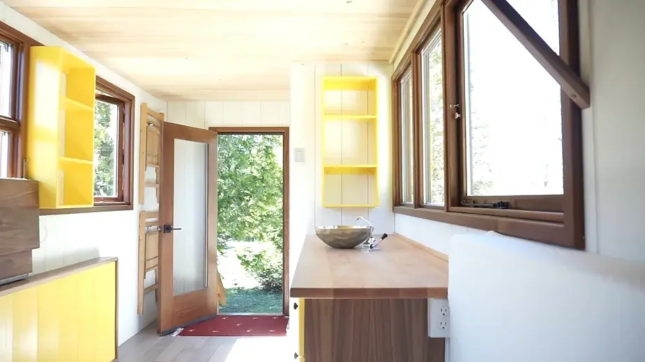 0287 Shepherd hut tiny house built by Gute smallhometours.com 1