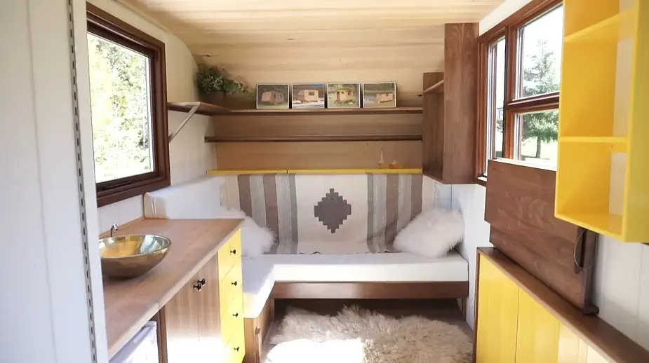 0287 Shepherd hut tiny house built by Gute smallhometours.com 2