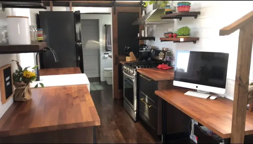 0288 Living in 280 square feet modern tiny house with two kids smallhometours.com 1