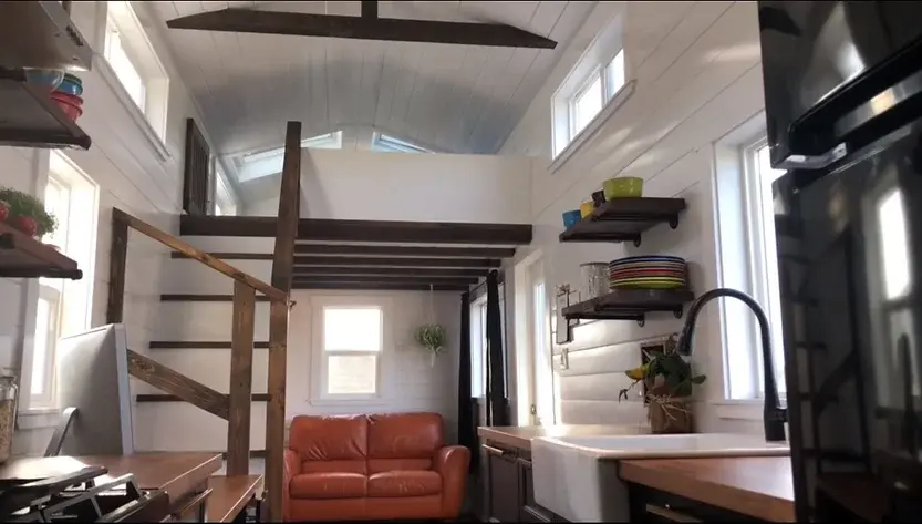 0288 Living in 280 square feet modern tiny house with two kids smallhometours.com 4