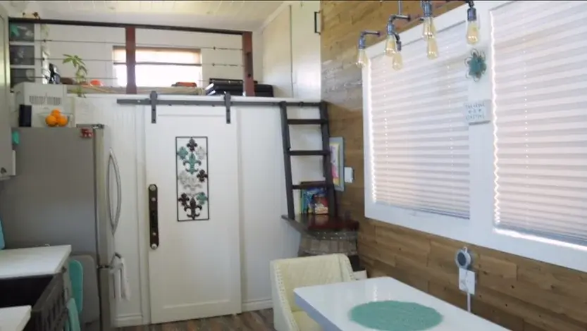 0289 338 square feet tiny house to obtain financial freedom smallhometours.com 3