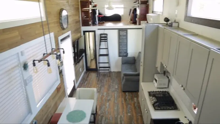 0289 338 square feet tiny house to obtain financial freedom smallhometours.com 6