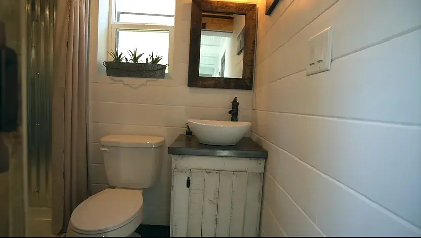 0290 Affordable 8 x 20 shipping container tiny house for 39K smallhometours.com 4