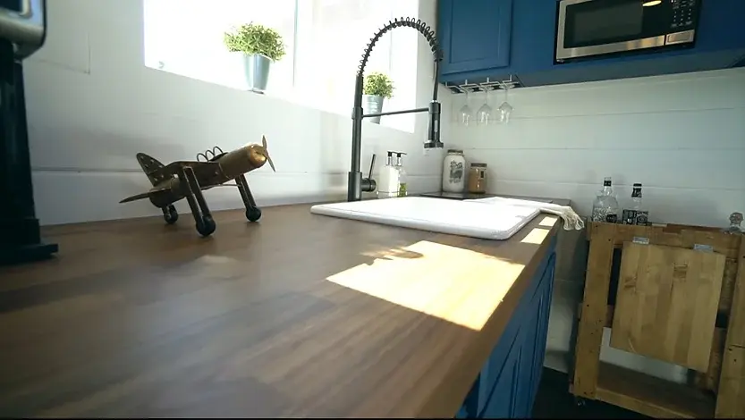 0290 Affordable 8 x 20 shipping container tiny house for 39K smallhometours.com 7