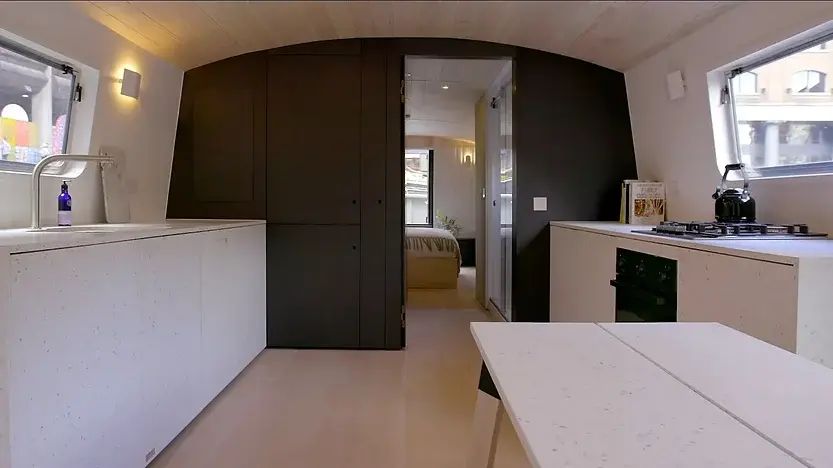 0303 A generous and calm contemporary 40sqm houseboat smallhometours 6