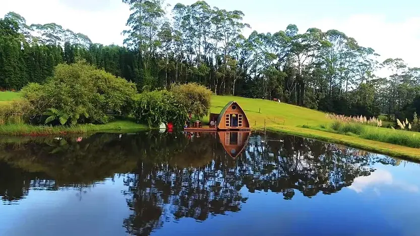 0305 Special floating tiny home build on pontoons smallhometours.com 5