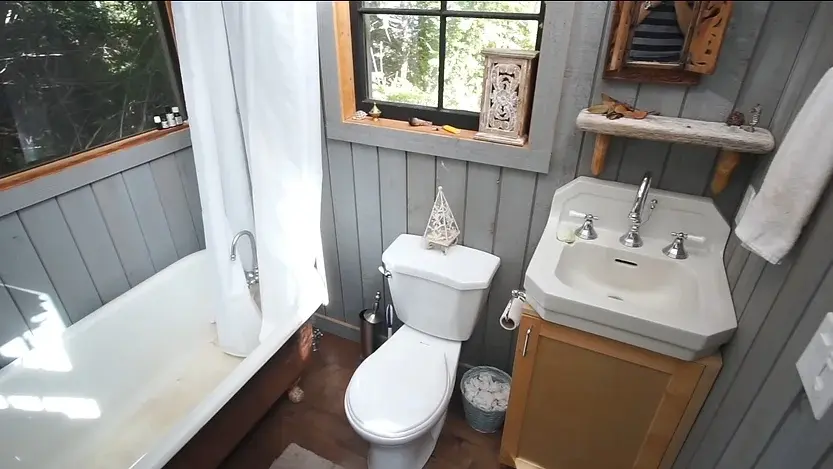 0309 A fantastic DIY cobb tiny house built with earth reclaimed materials smallhometours.com 3