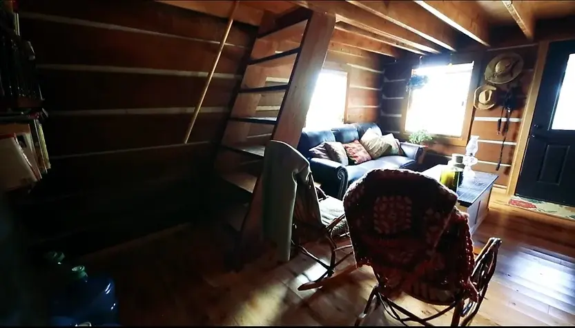 0314 A pioneer style beautiful cabin full off grid homesteading smallhometours.com 8