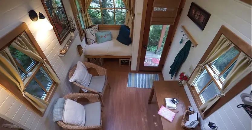 0320 Charming bayside tiny house great tips for future tiny house owners and builders smallhometours.com 4