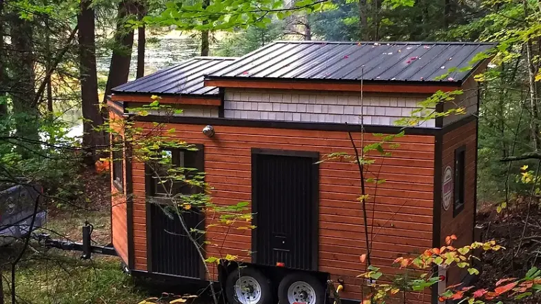 0326 Adorable 16 foot trailer tiny house with surprisingly spacious inside smallhometours.com 12