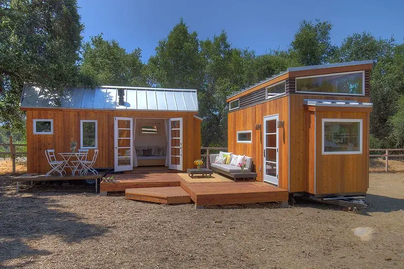 0329 Home office using 2 tiny houses in L deck smallhometours.com 8