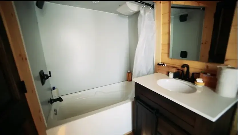 0330 Healthy living tiny home gives a bright future smallhometours.com 2