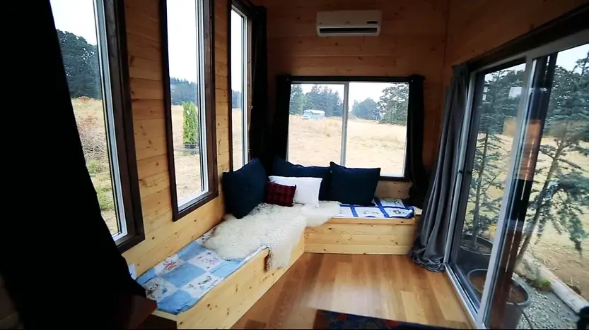 0330 Healthy living tiny home gives a bright future smallhometours.com 3