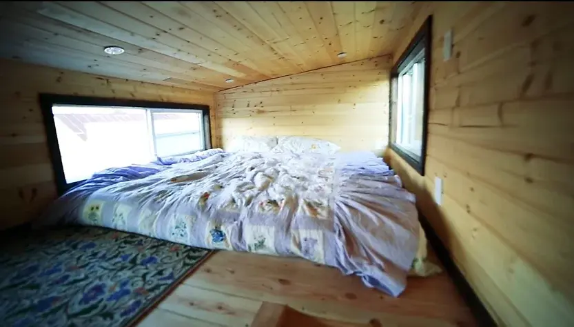 0330 Healthy living tiny home gives a bright future smallhometours.com 5