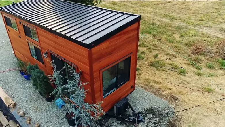0330 Healthy living tiny home gives a bright future smallhometours.com 6