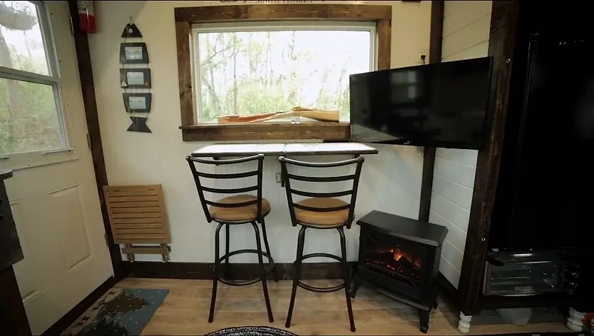 0357 College students DIY tiny house for only 15000 smallhometours.com 1