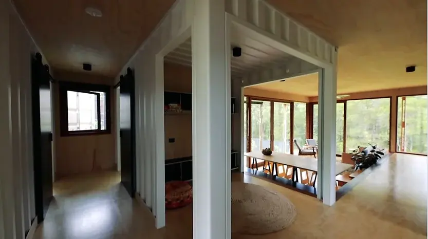 0364 Shipping container home designed for sleeping 10 people smallhometours.com 4