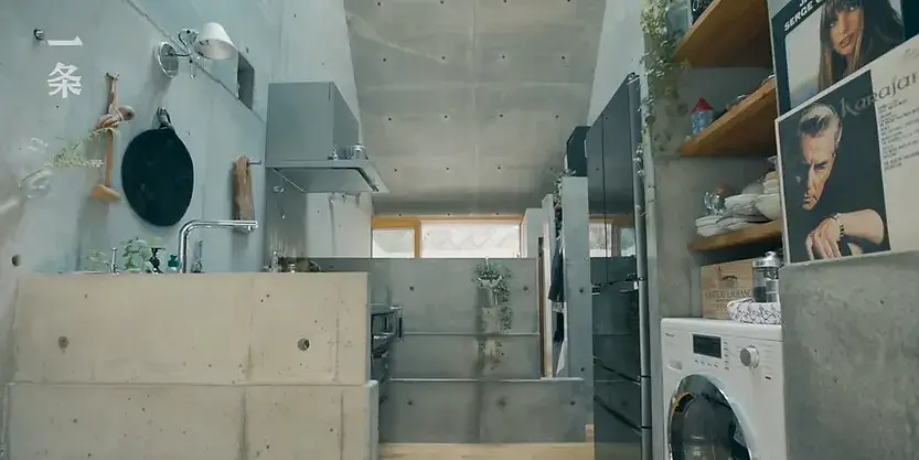 0374 Couple in the heart of tokyo on 18㎡ house smallhometours.com 2