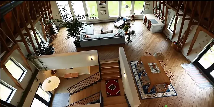 0376 Youve never seen a barn conversion like this before smallhometours.com 2