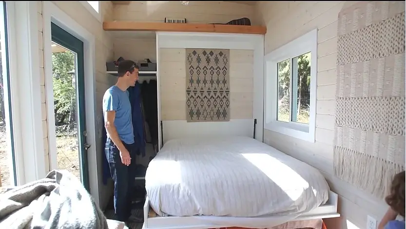 0381 What is it like raising 4 children in a tiny home smallhometours.com 3