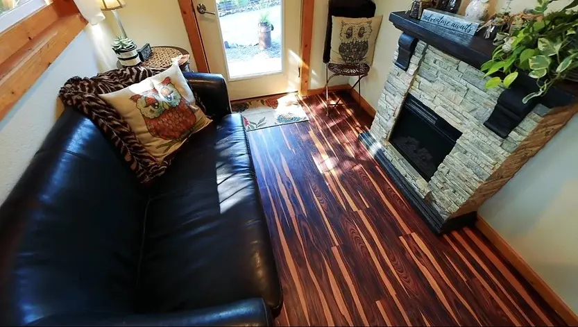 0387 Amazing home from one 20ft and one 40ft shipping container for debt free living smallhometours.com 4