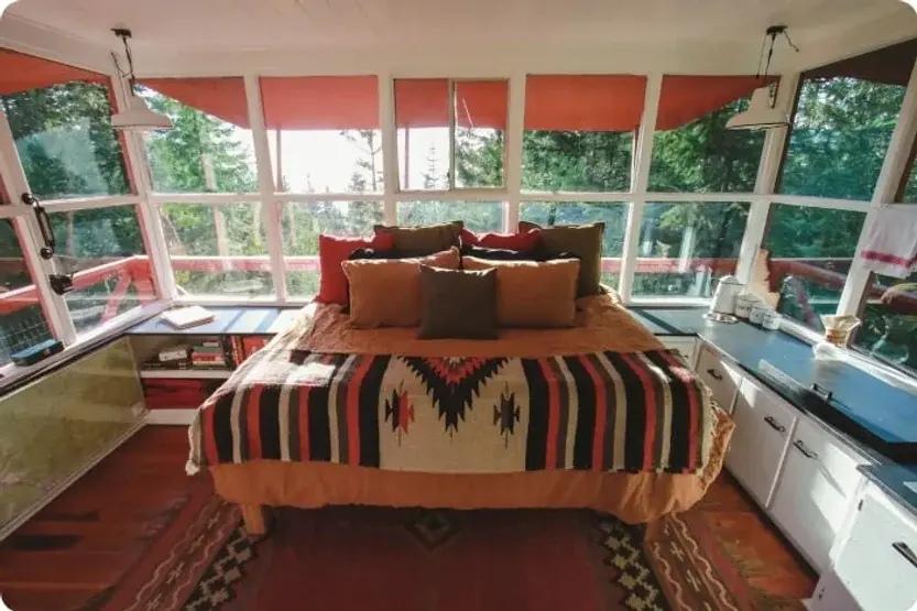 0390 1950s fire lookout transformed into off grid shelter smallhometours.com 1