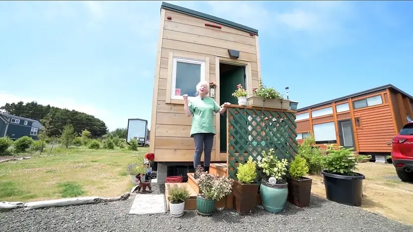 0394 At 77 she sold half of her stuff to live In her downstairs bedroom tiny house smallhometours.com 4