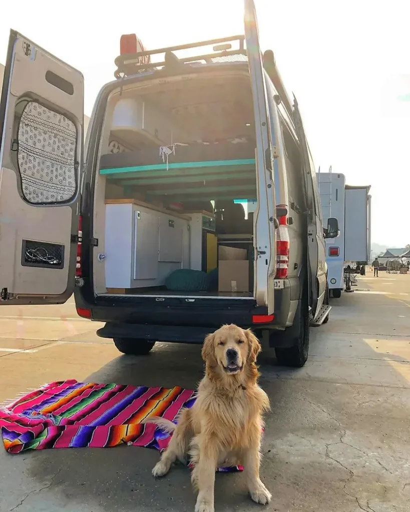 0395 Divorced dad teams up with his young daughters to design a 4x4 sprinter camper van smallhometours.com 1
