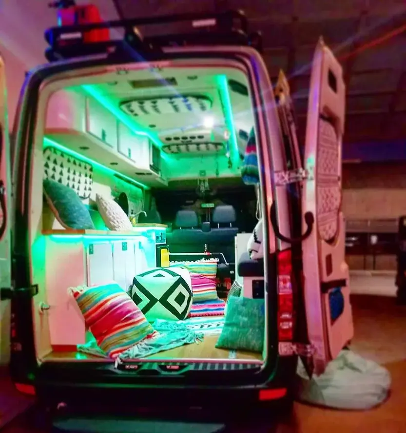 0395 Divorced dad teams up with his young daughters to design a 4x4 sprinter camper van smallhometours.com 4