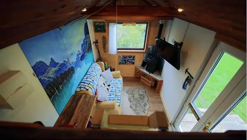 0403 17 year old builds tiny house for under US 8K smallhometours.com 8