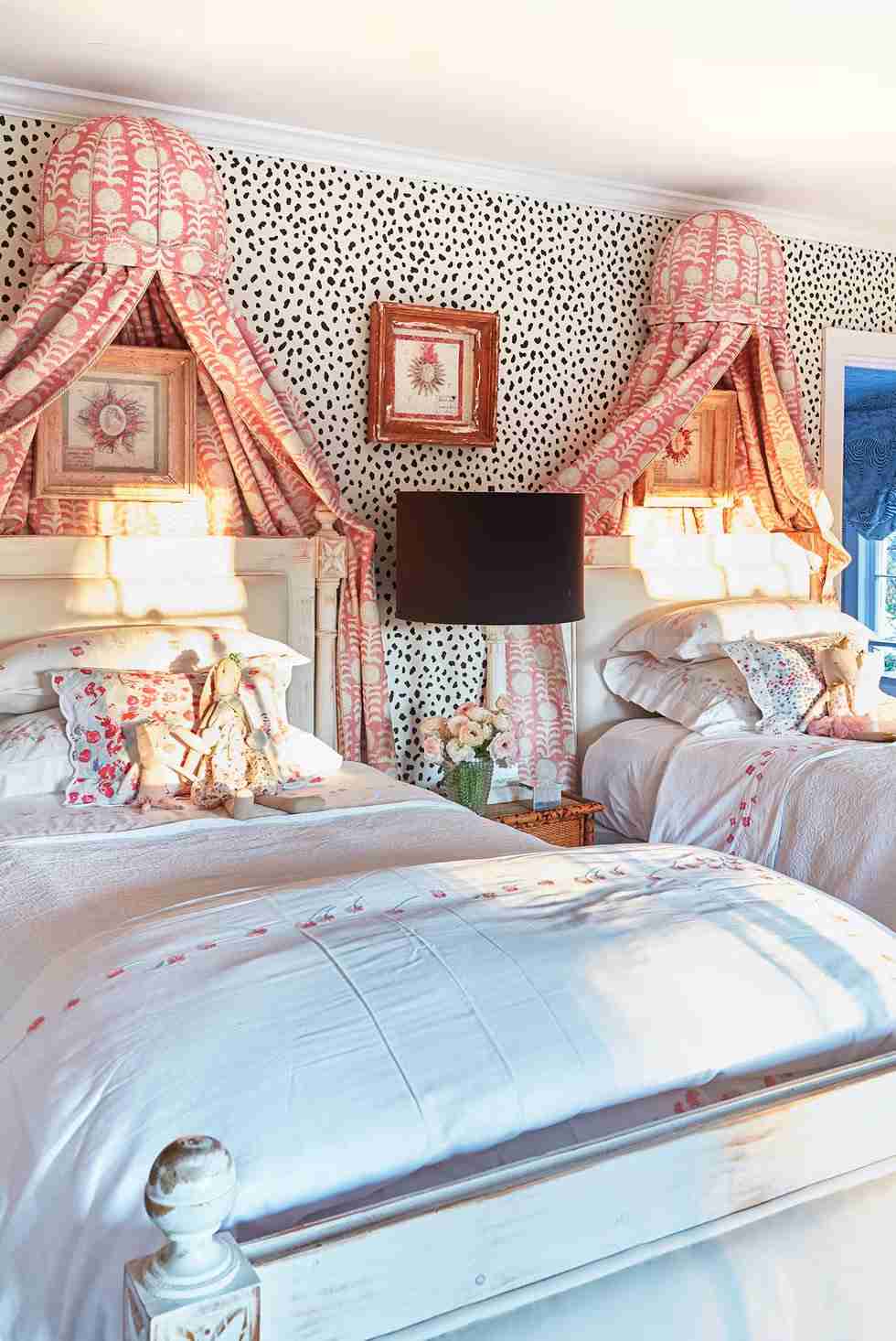 26 Twin Bed Ideas for Small Bedrooms That Work for Adults and Kids ...